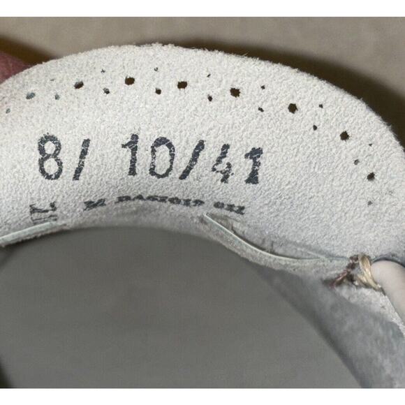 G.H.Bass Women's Loafer Sneakers Tassels Perforated Leather Size 10 White EUC - Picture 13 of 13